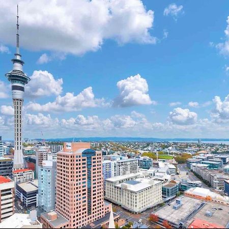 Top Floor Harbour View And Skytower View Apartment In Cbd Оукланд Екстериор снимка