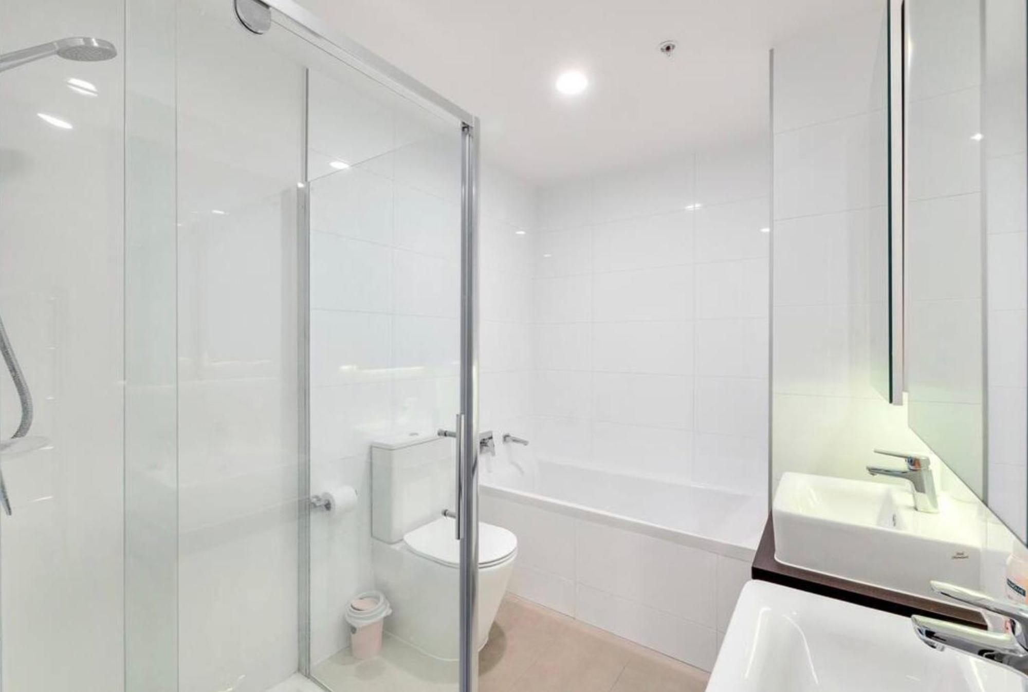 Top Floor Harbour View And Skytower View Apartment In Cbd Оукланд Екстериор снимка