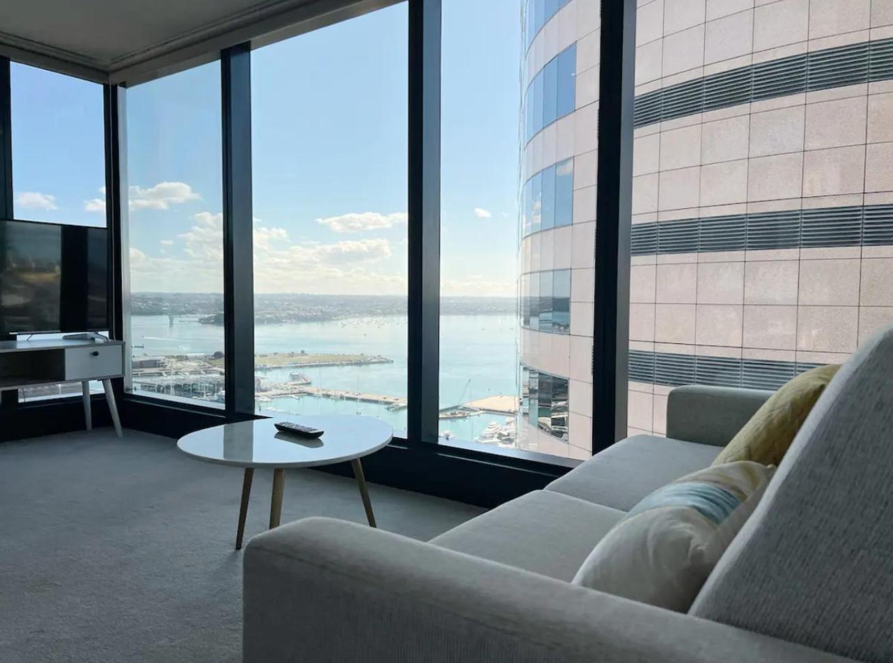 Top Floor Harbour View And Skytower View Apartment In Cbd Оукланд Екстериор снимка